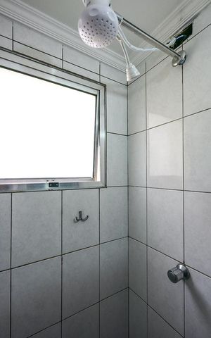 Apartamento para alugar com 109m², 2 quartos e 1 vagaChuveiro do Banheiro 