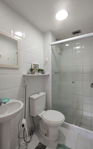 Apartamento à venda com 52m², 2 quartos e 1 vagaBanheiro Social