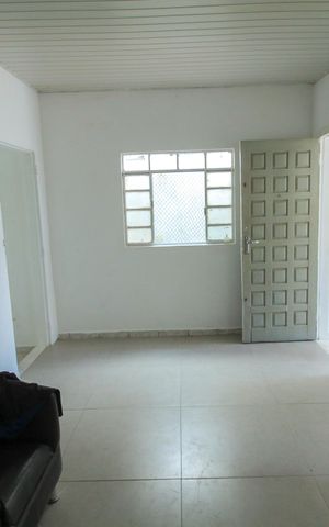 Casa à venda com 105m², 2 quartos e 1 vaga