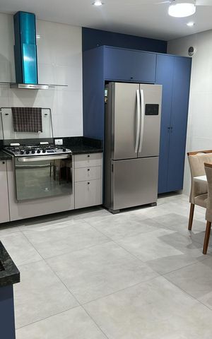 Casa para alugar com 180m², 3 quartos e 2 vagas Casa para alugar com 180m², 3 quartos e 2 vagasCozinha