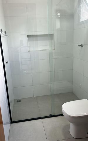 Casa para alugar com 180m², 3 quartos e 2 vagas Casa para alugar com 180m², 3 quartos e 2 vagasBanheiro