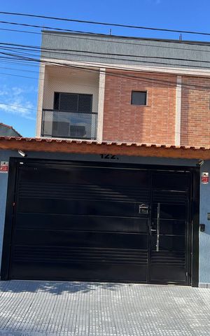 Casa para alugar com 180m², 3 quartos e 2 vagas Casa para alugar com 180m², 3 quartos e 2 vagasFachada