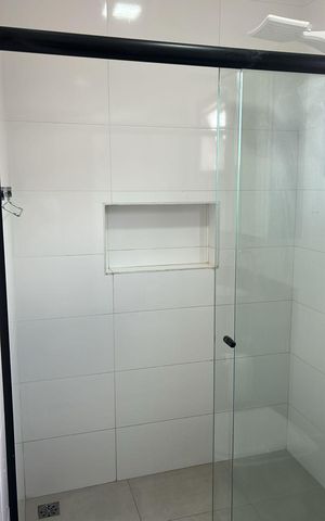 Casa para alugar com 180m², 3 quartos e 2 vagas Casa para alugar com 180m², 3 quartos e 2 vagasBanheiro