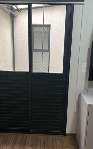 Casa para alugar com 180m², 3 quartos e 2 vagas Casa para alugar com 180m², 3 quartos e 2 vagasQuarto