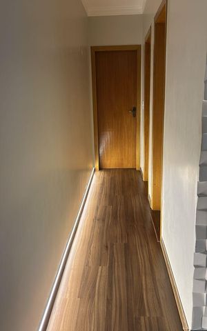 Casa para alugar com 180m², 3 quartos e 2 vagas Casa para alugar com 180m², 3 quartos e 2 vagasCorredor