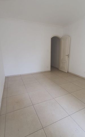 Casa para alugar com 250m², 2 quartos e 3 vagas