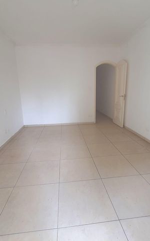 Casa para alugar com 250m², 2 quartos e 3 vagas