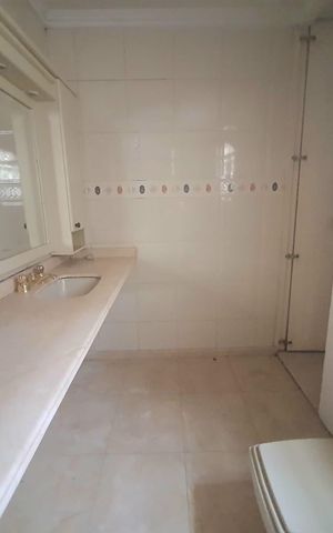 Casa para alugar com 250m², 2 quartos e 3 vagas