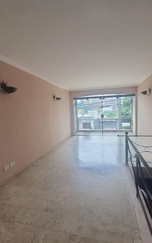 Casa para alugar com 250m², 2 quartos e 3 vagas