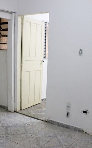 Casa para alugar com 54m², 2 quartos e 1 vagaQuarto 