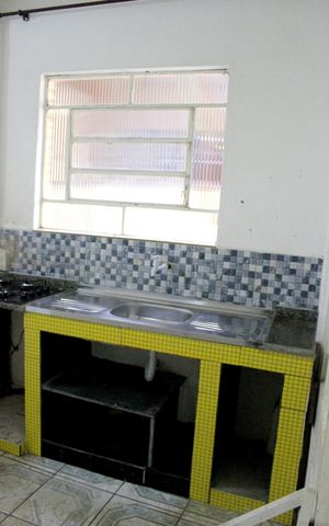 Casa para alugar com 54m², 2 quartos e 1 vagaCozinha 