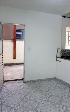 Casa para alugar com 54m², 2 quartos e 1 vagaSala 