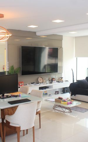 Casa à venda com 389m², 3 quartos e 4 vagasSala