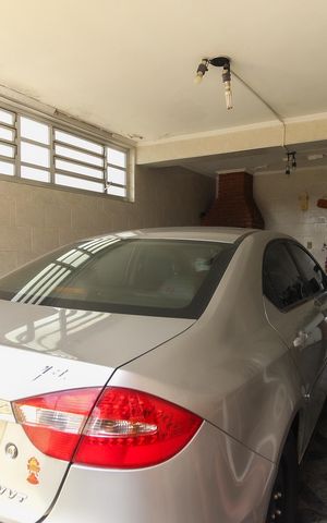 Casa à venda com 300m², 5 quartos e 6 vagas Casa à venda com 300m², 5 quartos e 6 vagasGaragem
