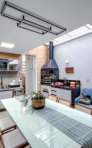 Casa para alugar com 172m², 2 quartos e 3 vagasCozinha