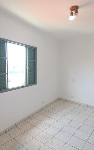 Casa à venda com 326m², 3 quartos e 6 vagasQuarto 2