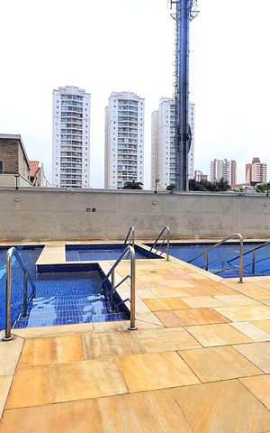 Apartamento à venda com 65m², 2 quartos e 2 vagasÁrea comum - Piscina