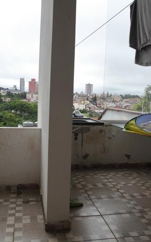 Casa para alugar com 236m², 4 quartos e 4 vagasÁrea  de serviço 