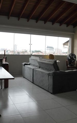Casa para alugar com 236m², 4 quartos e 4 vagasSala 