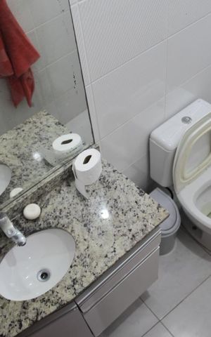 Casa para alugar com 236m², 4 quartos e 4 vagasBanheiro da Suíte 2 