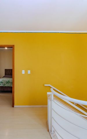 Casa à venda com 199m², 3 quartos e 2 vagas Casa à venda com 199m², 3 quartos e 2 vagasSala Íntima