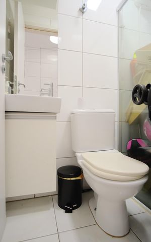 Apartamento à venda com 250m², 3 quartos e 3 vagasBanheiro de serviço