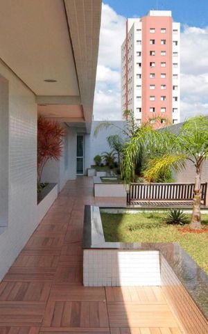 Apartamento à venda com 250m², 3 quartos e 3 vagas Apartamento à venda com 250m², 3 quartos e 3 vagasÁrea comum