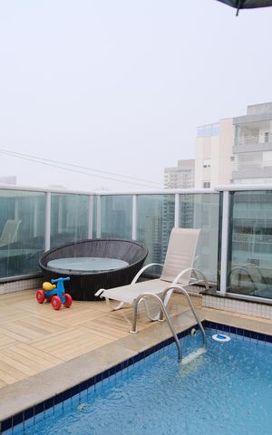 Apartamento à venda com 250m², 3 quartos e 3 vagasPiscina privativa