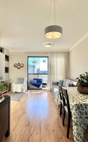 Apartamento à venda com 100m², 3 quartos e 2 vagasSala