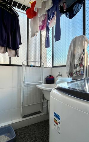 Apartamento à venda com 100m², 3 quartos e 2 vagasÁrea de Serviço