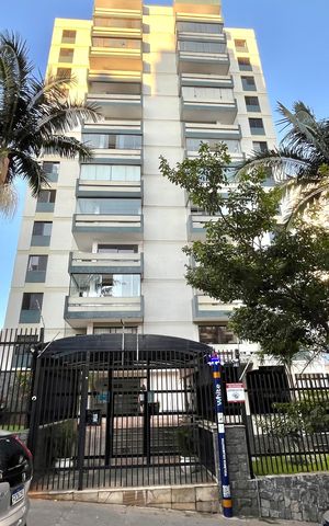 Apartamento à venda com 100m², 3 quartos e 2 vagasFachada
