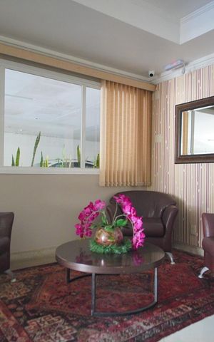 Apartamento à venda com 100m², 2 quartos e 2 vagasHall de Entrada