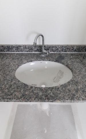 Apartamento à venda com 34m², 2 quartos e sem vaga Apartamento à venda com 34m², 2 quartos e sem vagaBanheiro