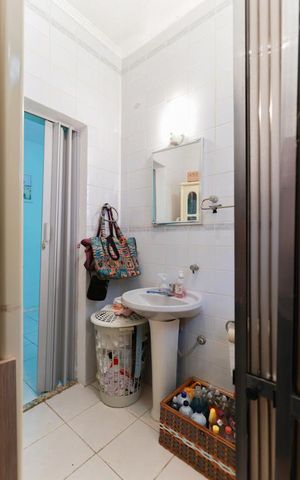 Casa à venda com 350m², 4 quartos e 1 vagaCasa 2 - Banheiro 2