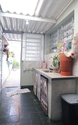 Casa à venda com 111m², 2 quartos e 2 vagasVaranda da cozinha