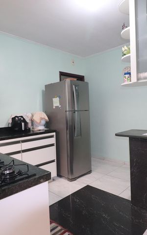 Casa à venda com 111m², 2 quartos e 2 vagasCozinha 
