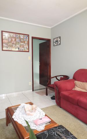 Casa à venda com 111m², 2 quartos e 2 vagasSala
