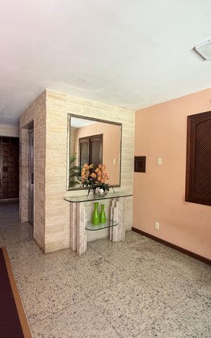 Apartamento para alugar com 55m², 2 quartos e 1 vaga Apartamento para alugar com 55m², 2 quartos e 1 vagaHall