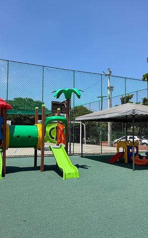 Apartamento para alugar com 55m², 2 quartos e 1 vaga Apartamento para alugar com 55m², 2 quartos e 1 vagaÁrea comum - Playground
