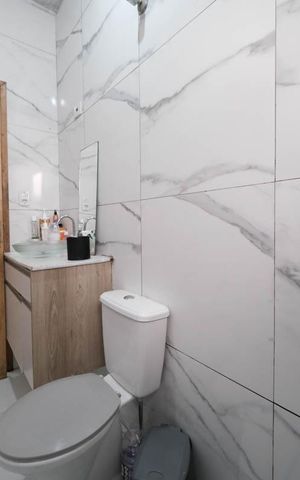 Casa à venda com 300m², 3 quartos e 8 vagasBanheiro