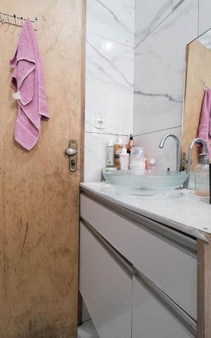 Casa à venda com 300m², 3 quartos e 8 vagasBanheiro