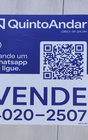 Casa à venda com 300m², 3 quartos e 8 vagas Casa à venda com 300m², 3 quartos e 8 vagasFachada