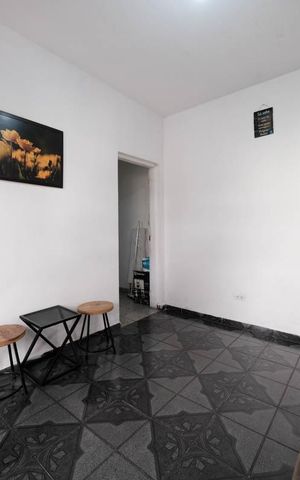 Casa à venda com 300m², 3 quartos e 8 vagasSala