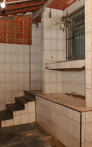 Casa para alugar com 250m², 2 quartos e 1 vagaÁrea de Serviço