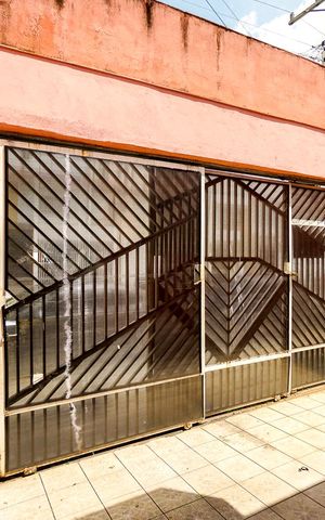 Casa à venda com 155m², 4 quartos e 2 vagasGaragem