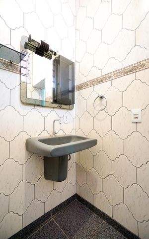 Casa à venda com 155m², 4 quartos e 2 vagasBanheiro da suíte