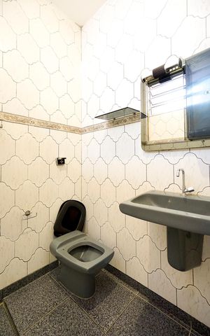 Casa à venda com 155m², 4 quartos e 2 vagasBanheiro da suíte