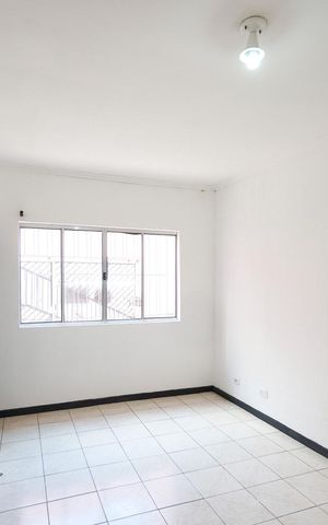 Casa à venda com 155m², 4 quartos e 2 vagasSala