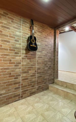 Casa para alugar com 200m², 3 quartos e 2 vagas