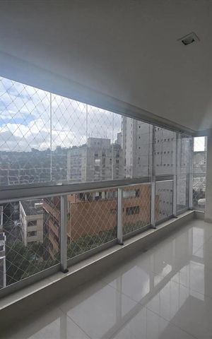 Apartamento para alugar com 168m², 4 quartos e 3 vagasSala